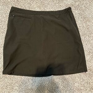 Patagonia women's skort size 12 zippered sides golf tennis hiking outdoor skirt